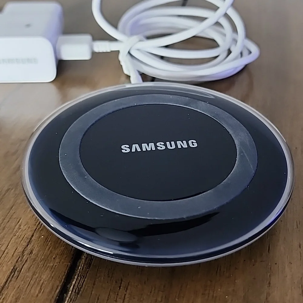 Samsung Wireless Charger Pad